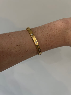 Gold Rhinestone Circle Bangle